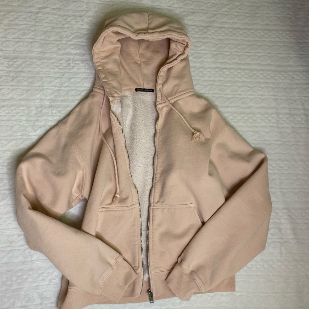 Brandy Melville sweatshirt zip up
